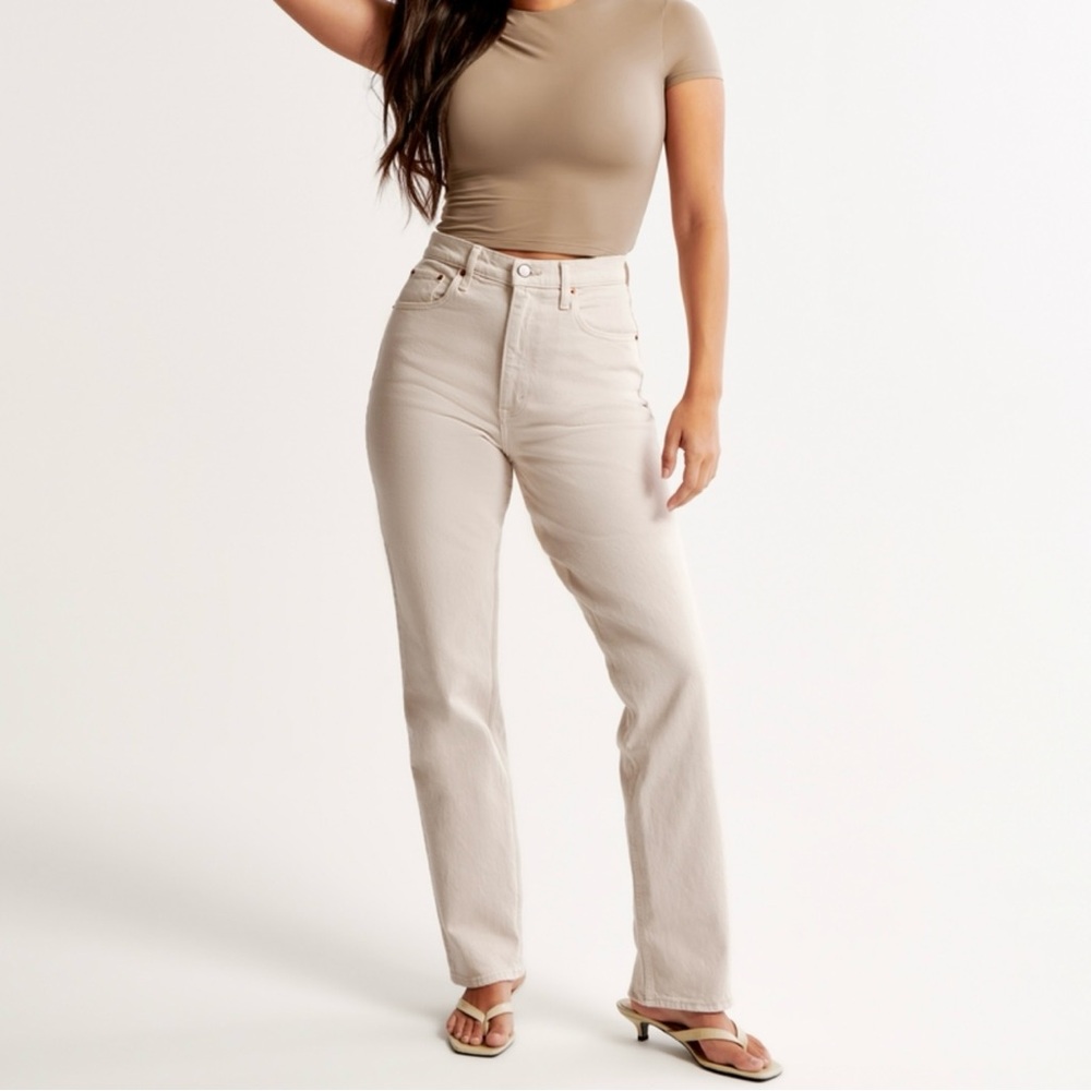 Abercrombie Curve Love 90’s Straight Ultra High Rise Pants in Stone